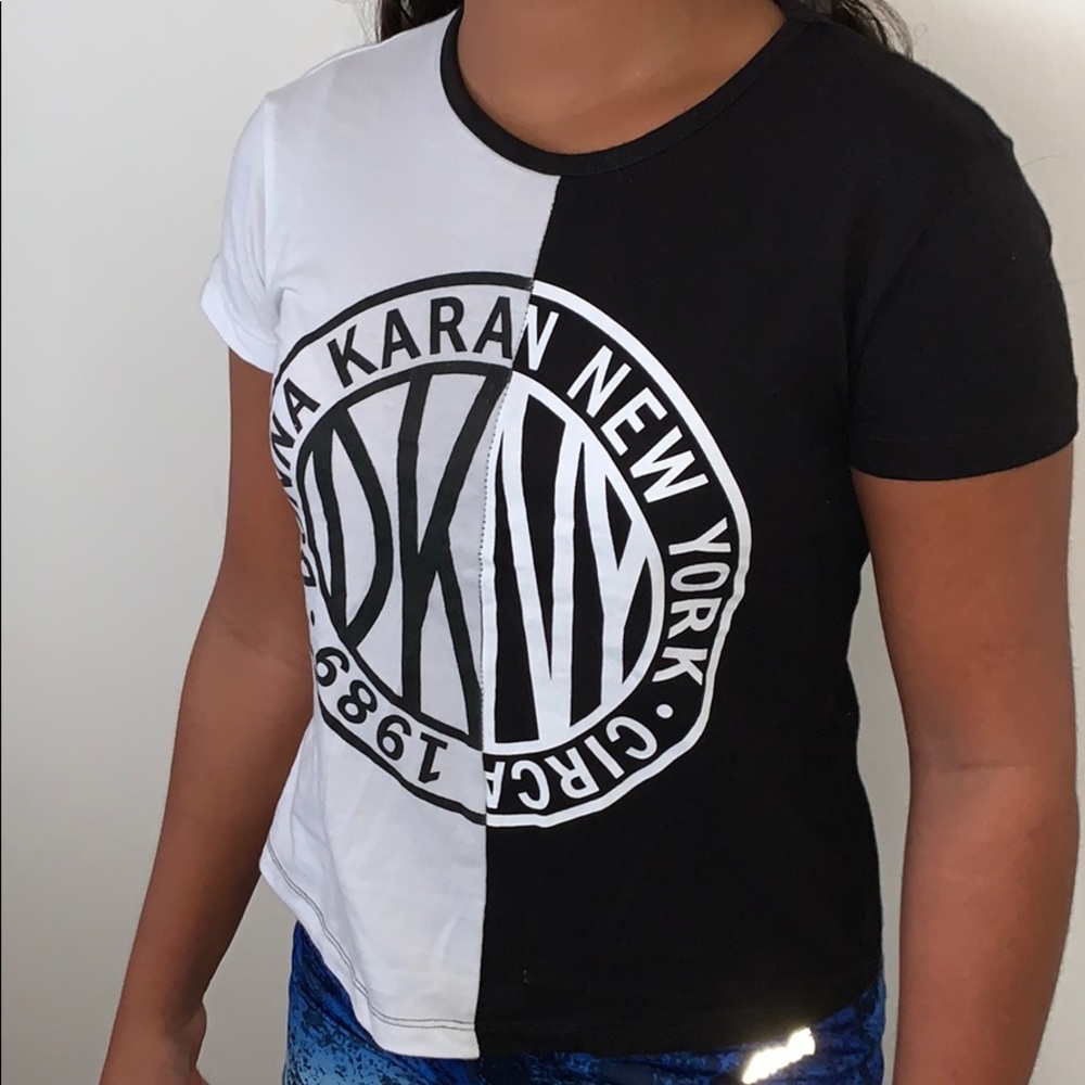 Dkny black and white top